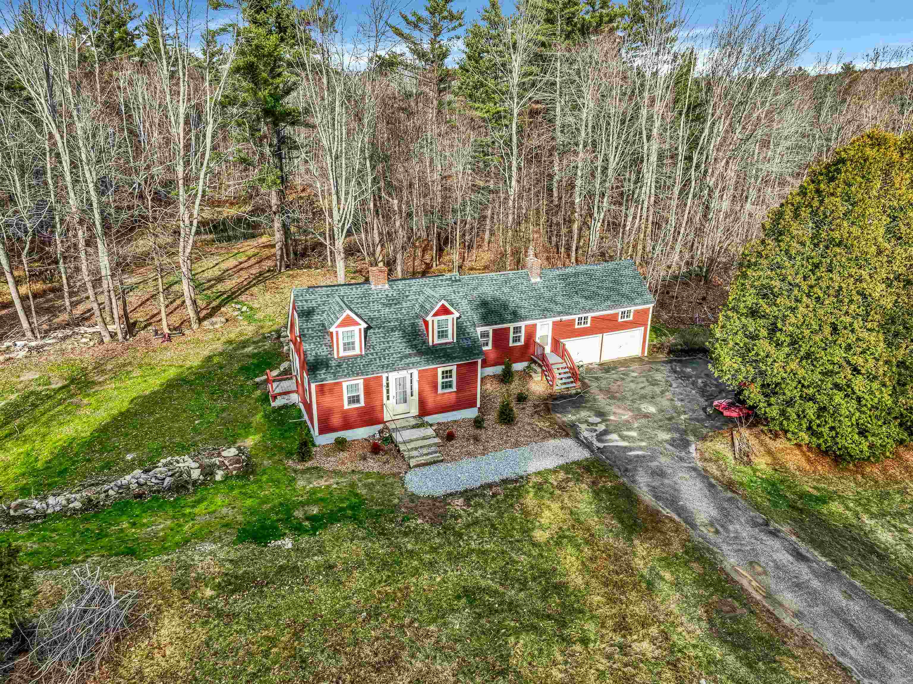 303 Center Road Goshen, NH 03752 - Photo 3 of 32