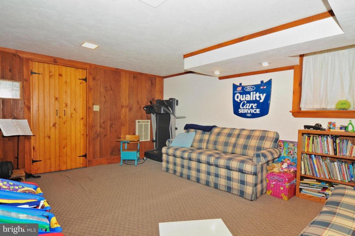 2290 West Main Street Ephrata, PA 17522 - Photo 22 of 32