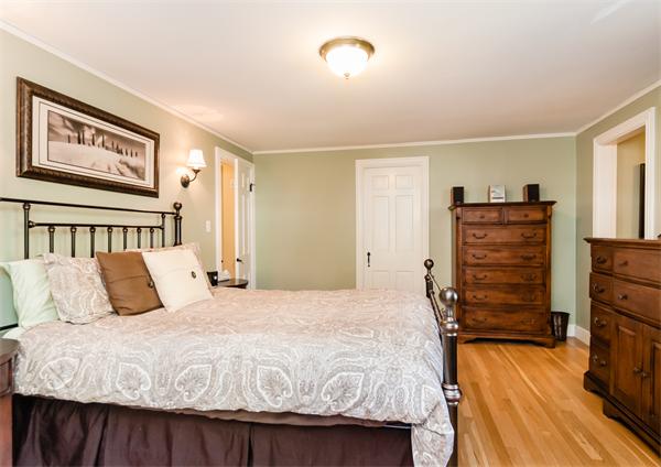 55 Nathan Road Newton, MA 02459 - Photo 7 of 12