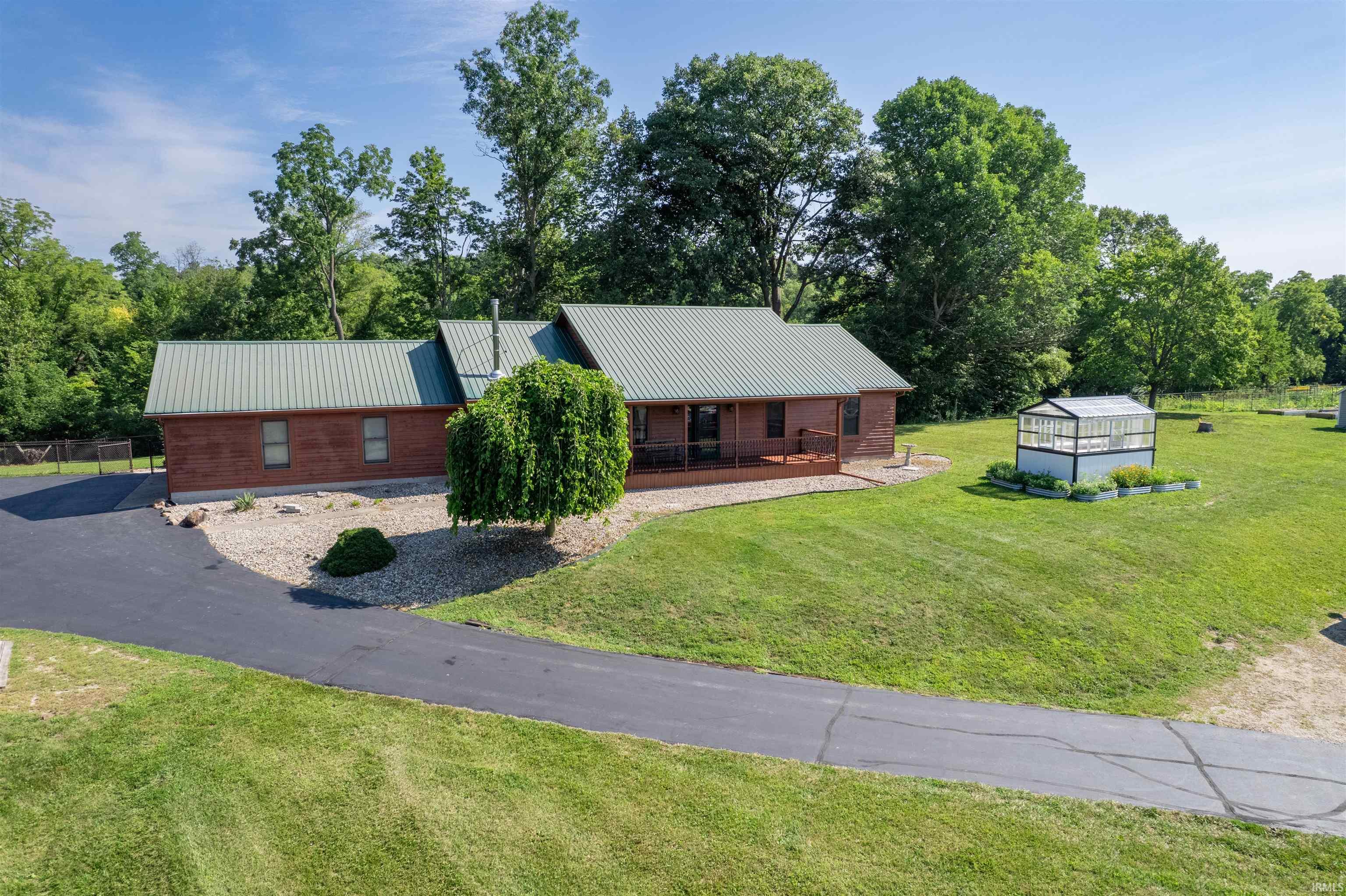 606 West Markle Road Huntington, IN 46750 - Photo 3 of 50 Gallery Image 3