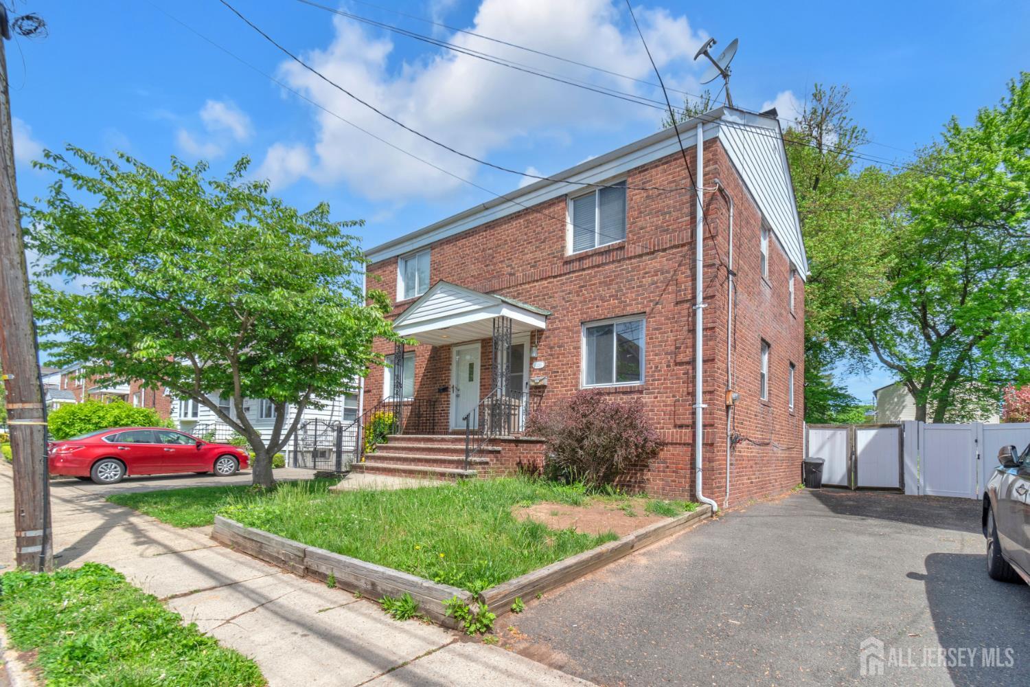 1355 Hamilton Street Elizabeth, NJ 07208 - Photo 2 of 22