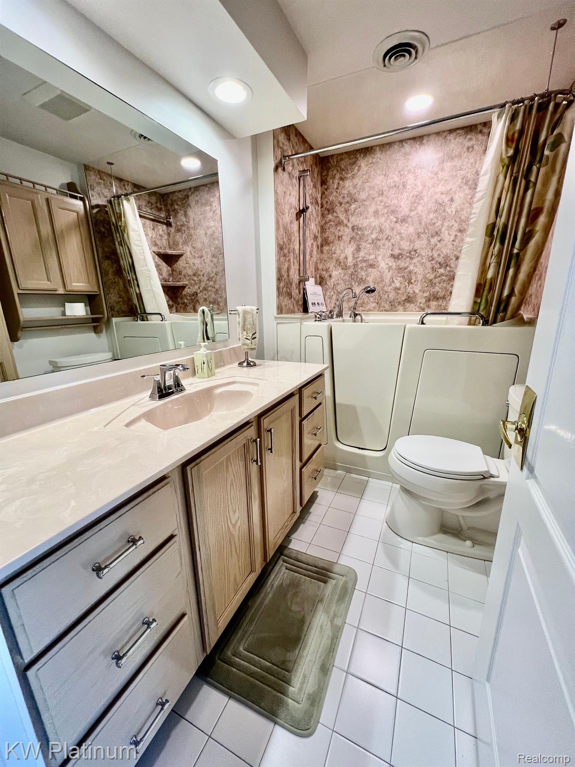 8785 Lakeshore Road Lexington, MI 48450 - Photo 31 of 50 Gallery Image 31