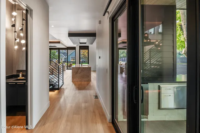 $2,545,000 | 809 East Sherman Avenue, Coeur D'Alene, ID 83814