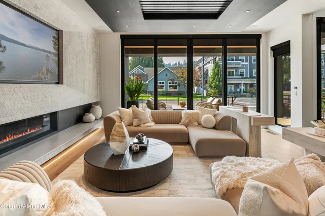 $2,545,000 | 809 East Sherman Avenue, Coeur D'Alene, ID 83814