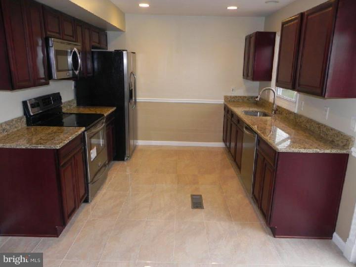 544 Charleston Road Willingboro, NJ 08046 - Photo 1 of 24 Kitchen