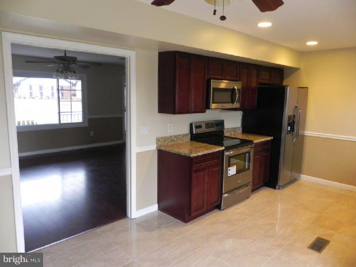544 Charleston Road Willingboro, NJ 08046 - Photo 2 of 24 Kitchen