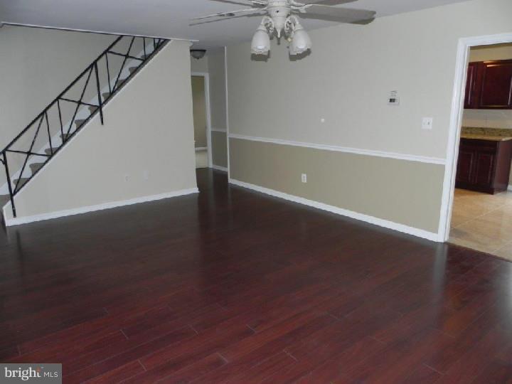 544 Charleston Road Willingboro, NJ 08046 - Photo 11 of 24 Living Room