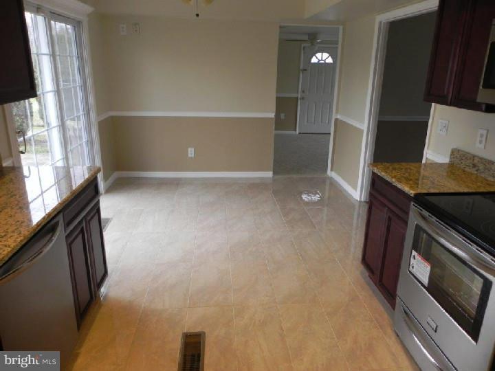 544 Charleston Road Willingboro, NJ 08046 - Photo 5 of 24 Kitchen