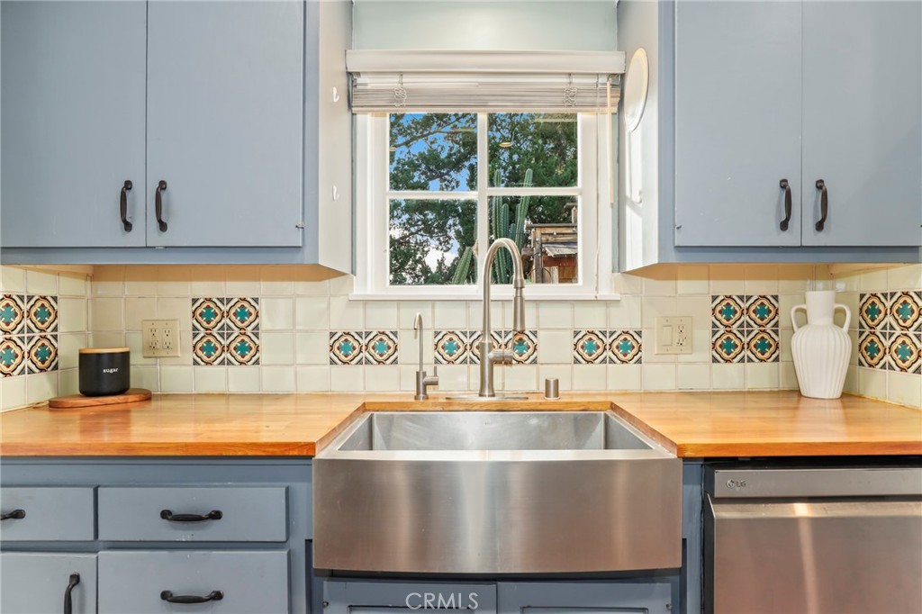 6521 Day Street Tujunga, CA 91042 - Photo 9 of 46