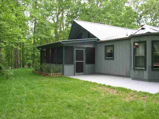 616 Point Road, Unit CHICKASAW POINT Westminster, SC 29693 - Photo 5 of 5 Gallery Image 5