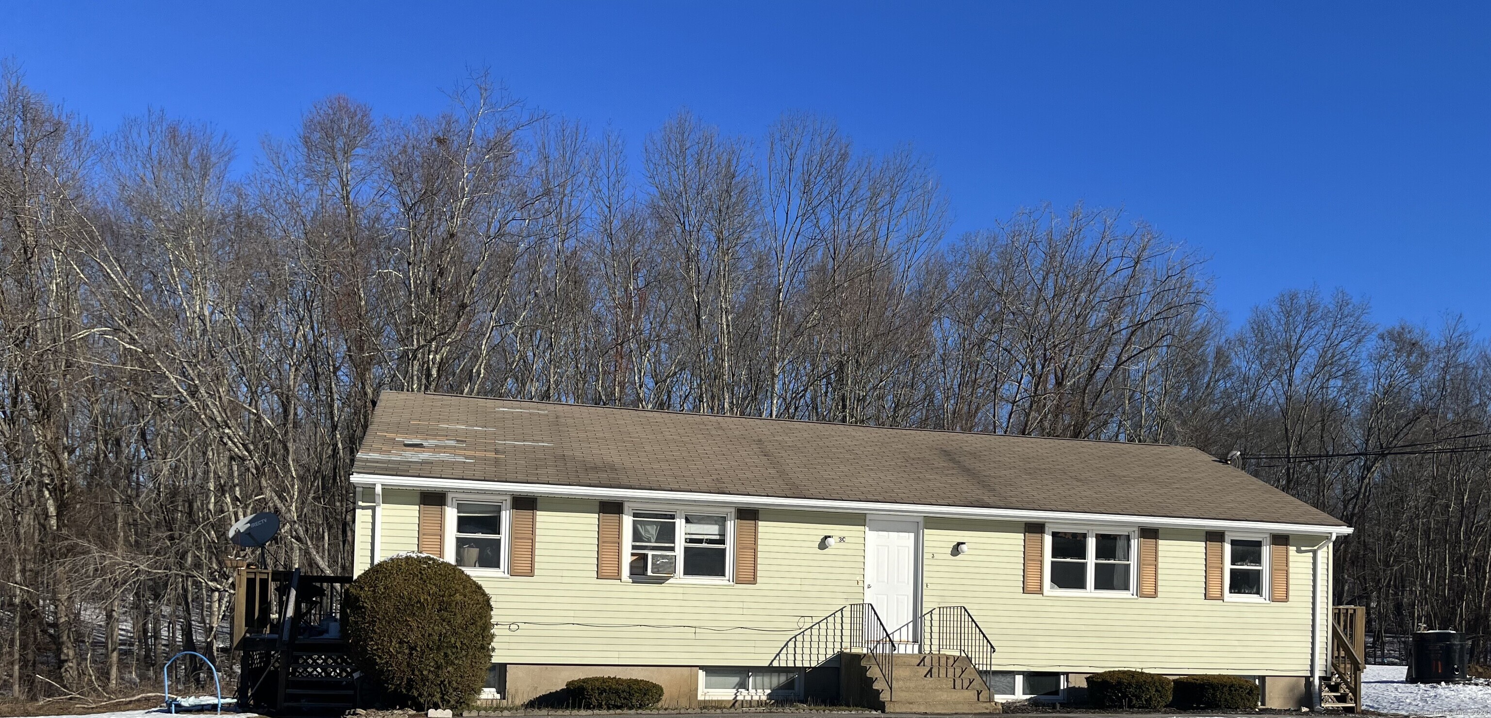 3 A Poplar Road Storrs Mansfield, CT 06268 - Photo 1 of 1