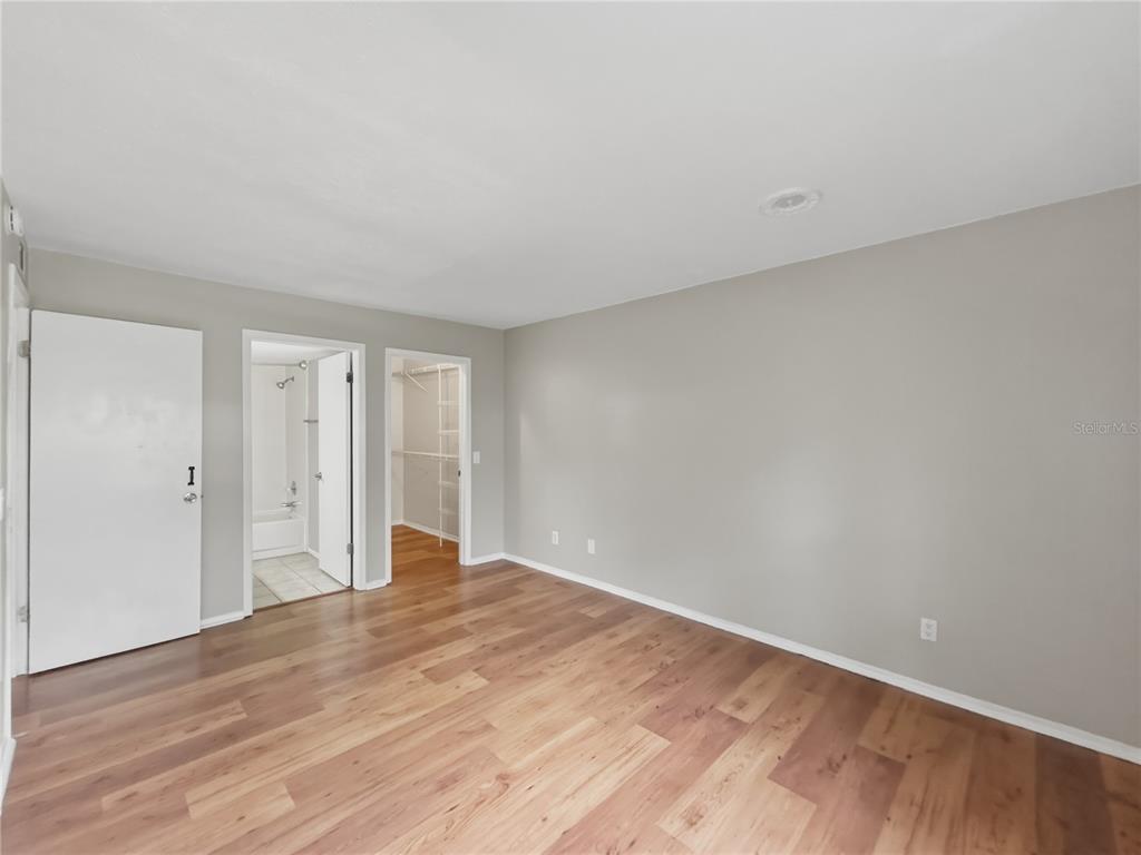 14324 Hanging Moss Circle, Unit 101 Tampa, FL 33613 - Photo 13 of 19