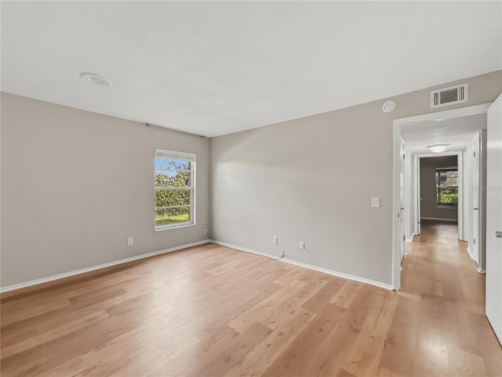 14324 Hanging Moss Circle, Unit 101 Tampa, FL 33613 - Photo 14 of 19