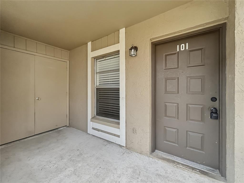 14324 Hanging Moss Circle, Unit 101 Tampa, FL 33613 - Photo 4 of 19