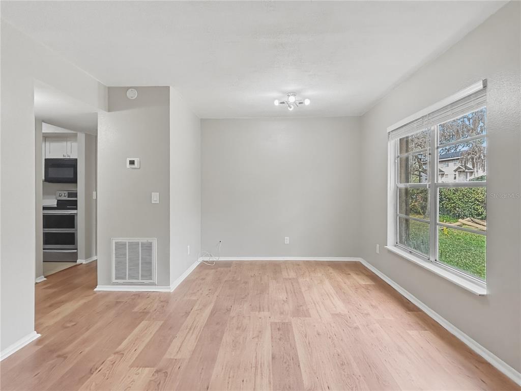 14324 Hanging Moss Circle, Unit 101 Tampa, FL 33613 - Photo 9 of 19