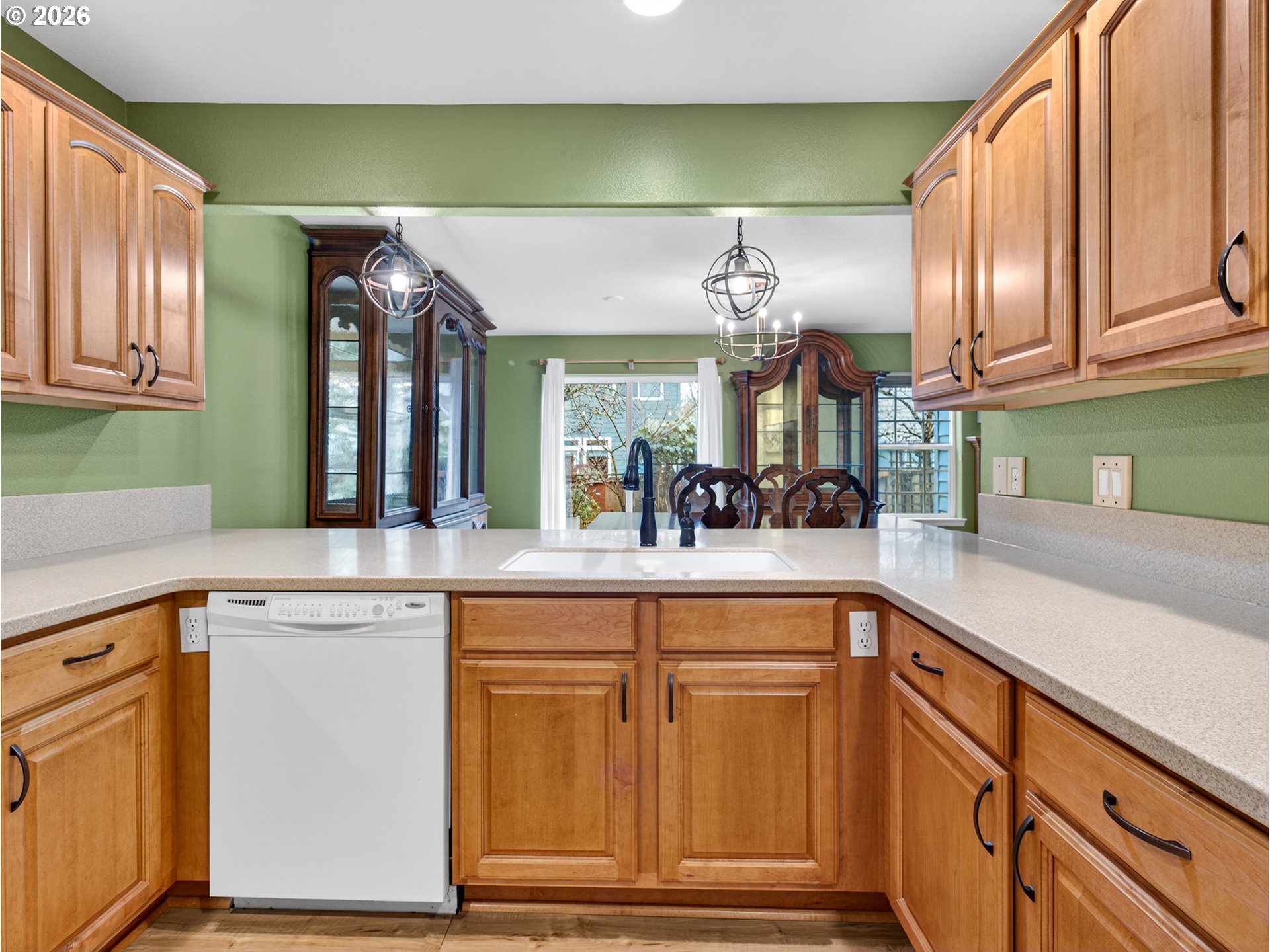 17890 Southwest 115th Avenue Tualatin, OR 97062 - Photo 11 of 48 Kitchen