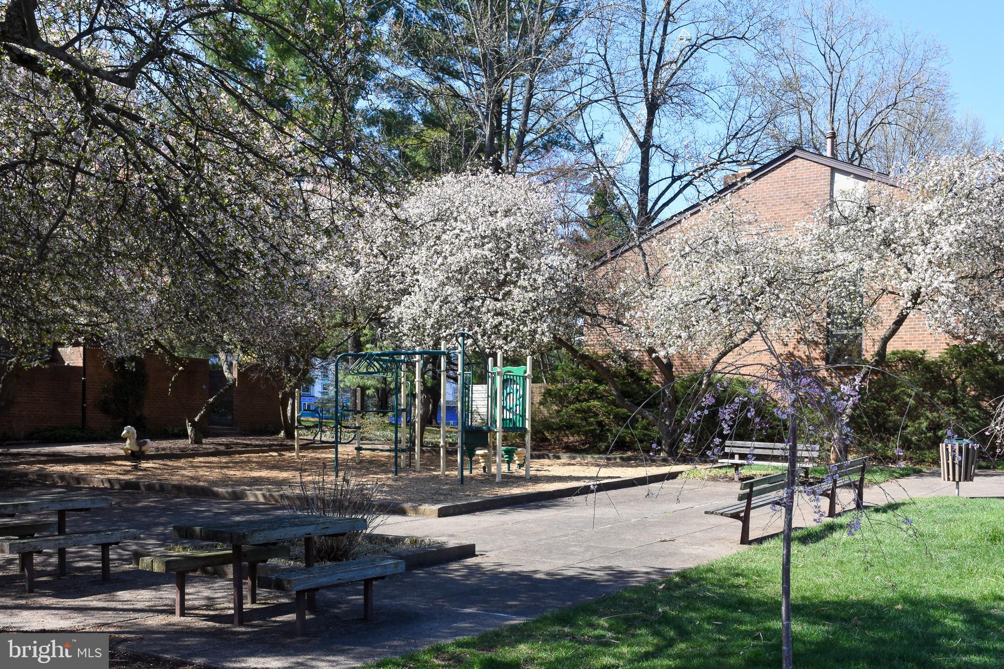 11768 Indian Ridge Road Reston, VA 20191 - Photo 23 of 57 a view of street with sitting space