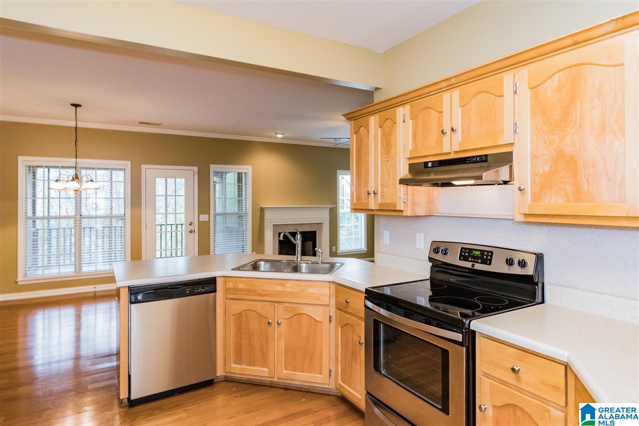 550 Hackberry Ridge Cove Birmingham, AL 35226 - Photo 8 of 28