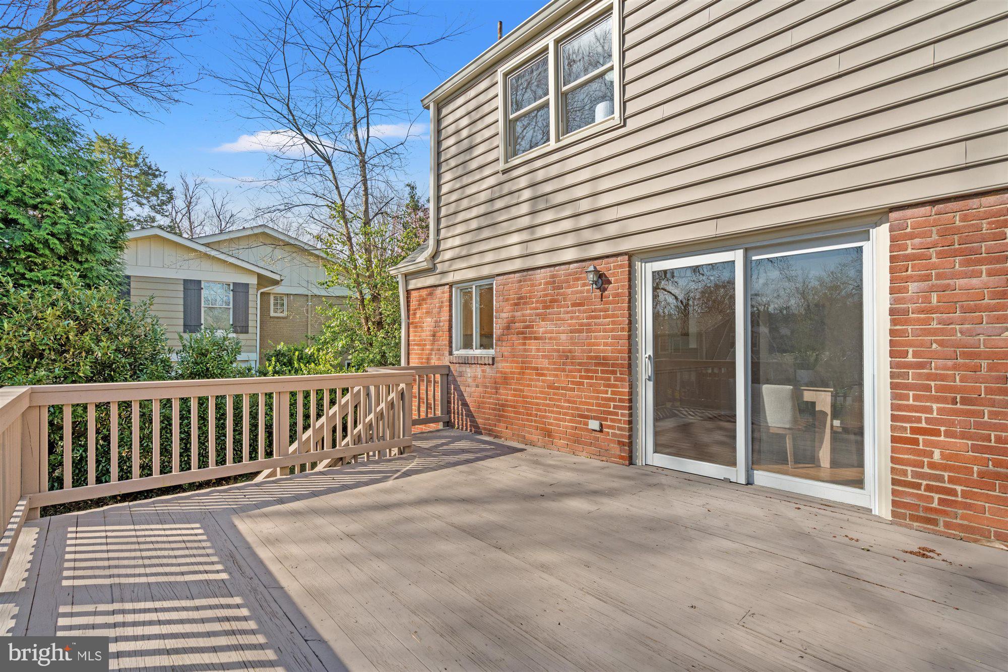 6200 Rockhurst Road Bethesda, MD 20817 - Photo 26 of 31 Deck