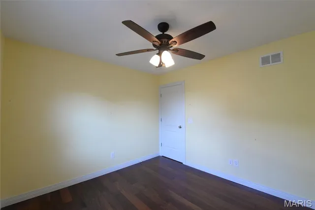 $2,800 | 2208 Centeroyal Drive, St. Louis, MO 63131