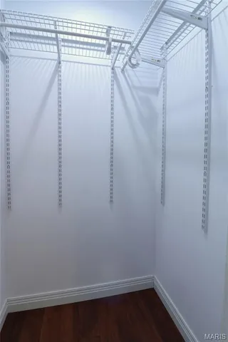 $2,800 | 2208 Centeroyal Drive, St. Louis, MO 63131