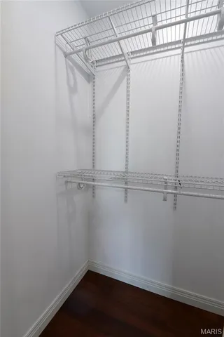 $2,800 | 2208 Centeroyal Drive, St. Louis, MO 63131