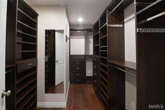 $2,800 | 2208 Centeroyal Drive, St. Louis, MO 63131