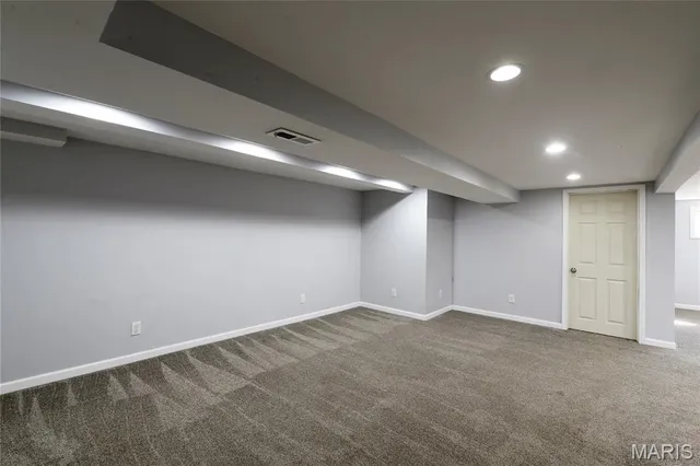 $2,800 | 2208 Centeroyal Drive, St. Louis, MO 63131