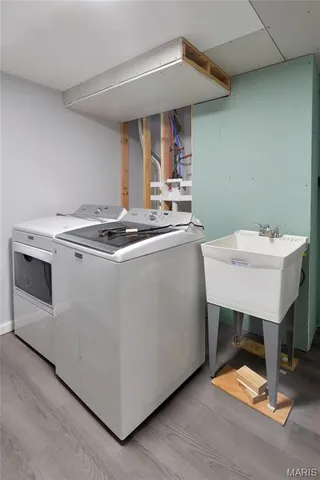 $2,800 | 2208 Centeroyal Drive, St. Louis, MO 63131