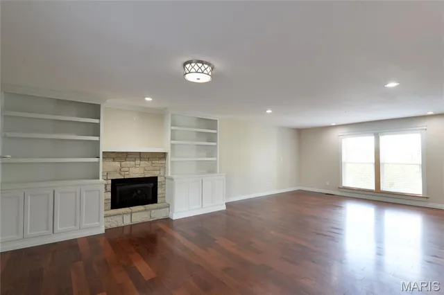 $2,800 | 2208 Centeroyal Drive, St. Louis, MO 63131