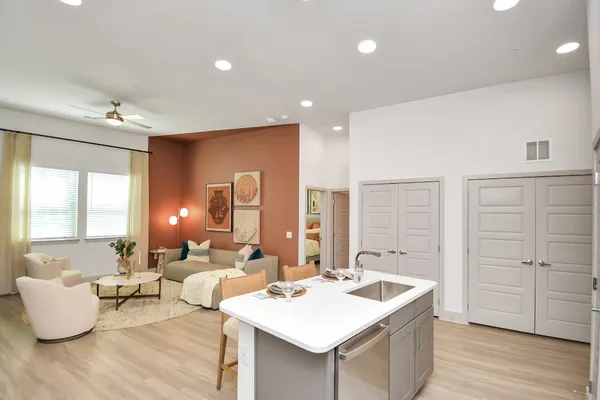 $2,210 | 1617 Enid Street, Unit 177, Houston, TX 77009