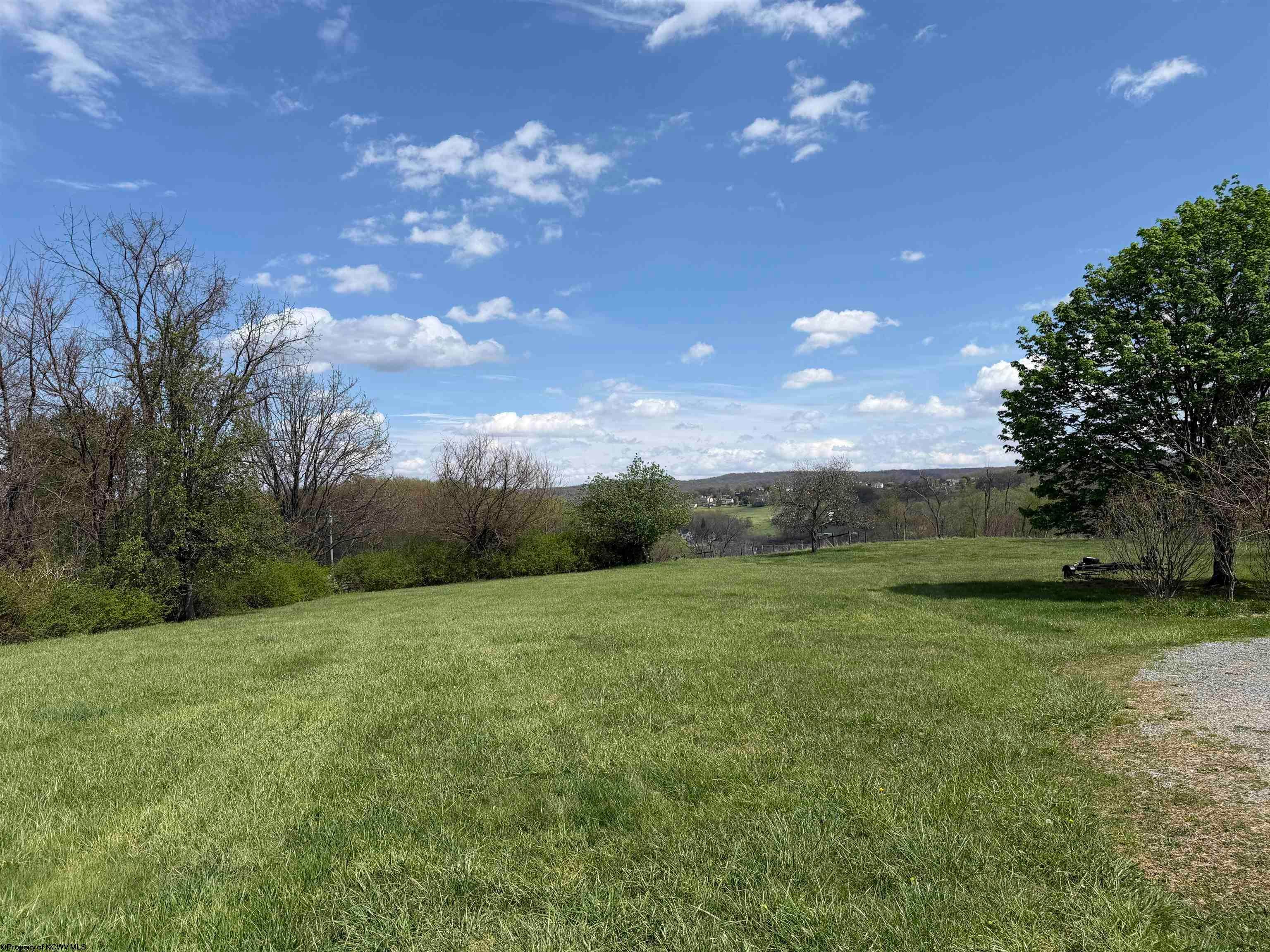 794 Pleasant Hill Road Morgantown, WV 26508 - Photo 2 of 17 Gallery Image 2
