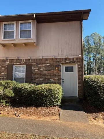 $149,500 | 621 Garden Walk Drive, Stone Mountain, GA 30083