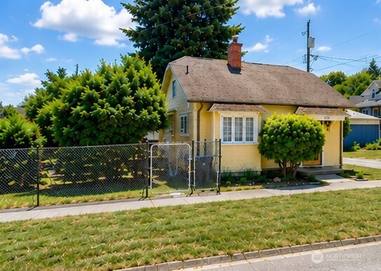 1108 South 43rd Street Tacoma, WA 98418 - Photo 11 of 12