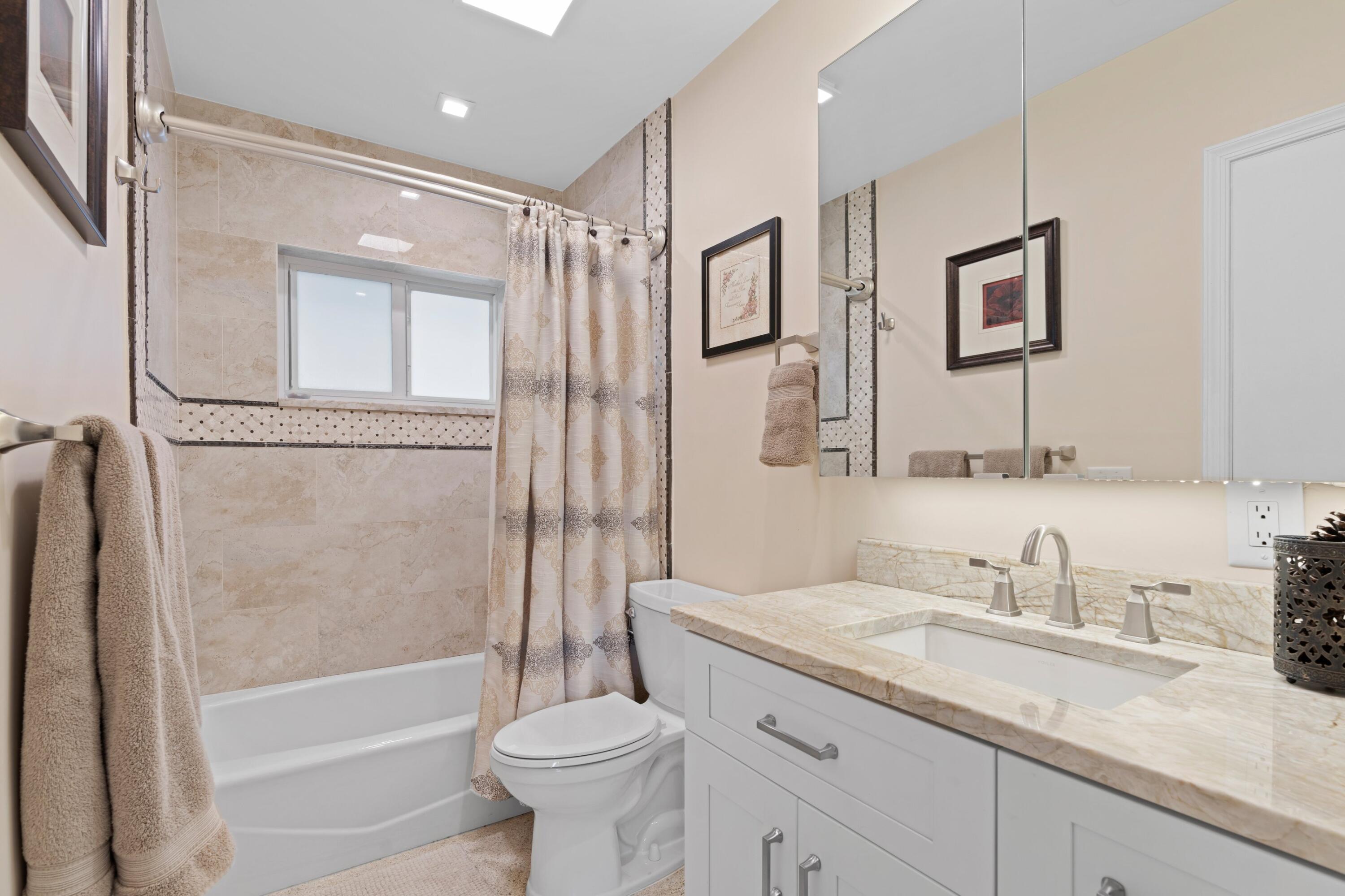 200 Northeast 28th Terrace Boca Raton, FL 33431 - Photo 13 of 35 Bathroom #2