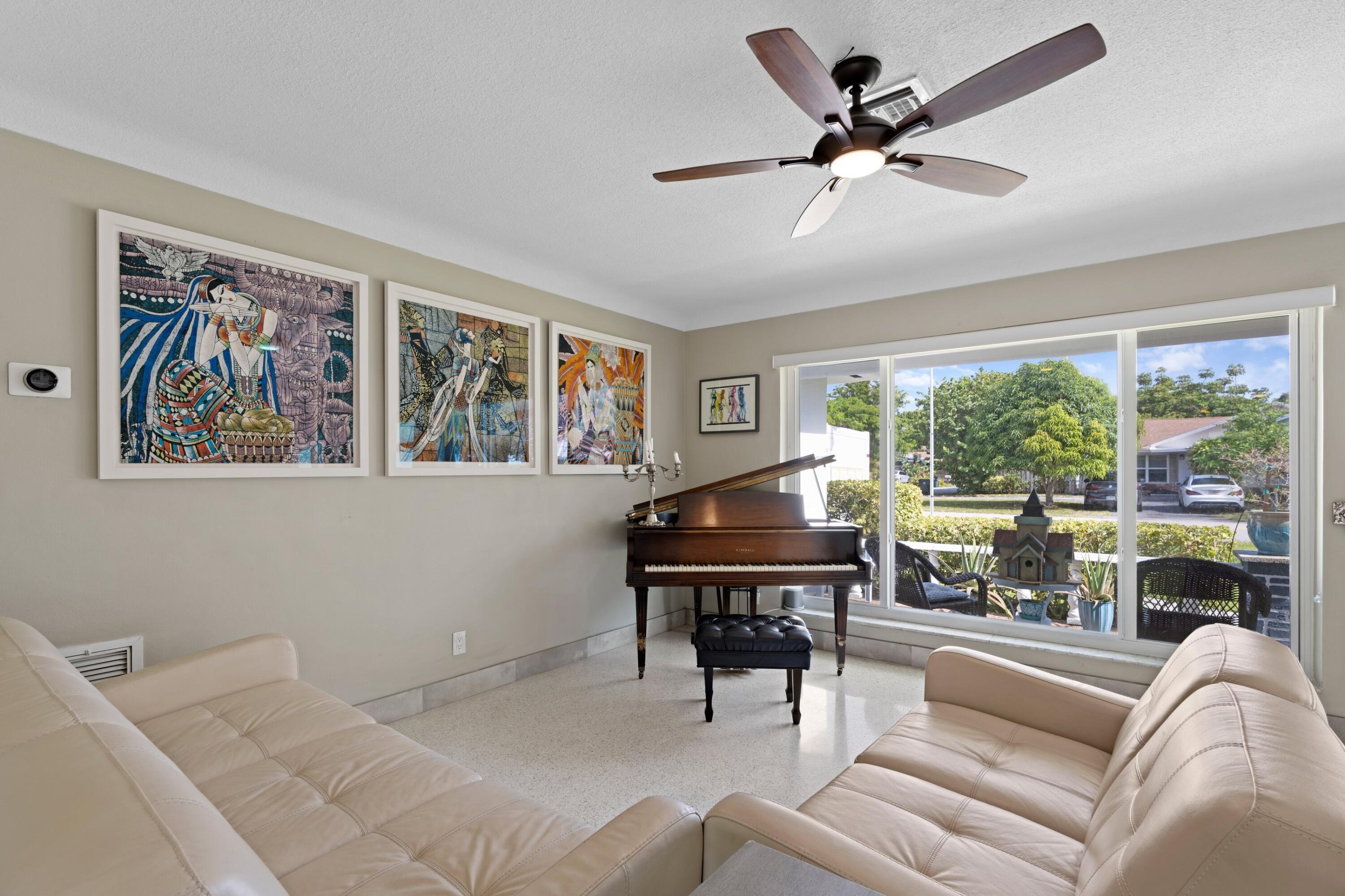 200 Northeast 28th Terrace Boca Raton, FL 33431 - Photo 3 of 35 Living Room