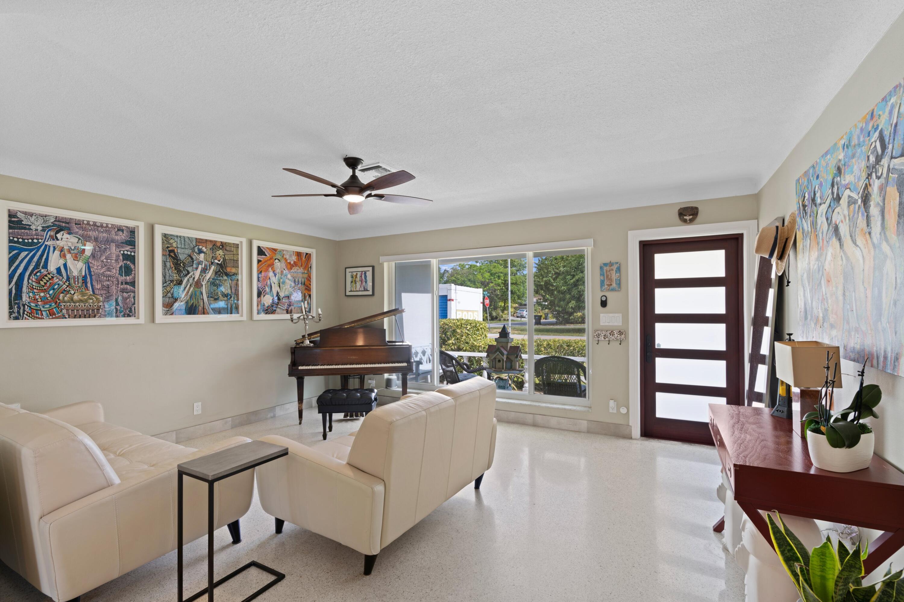 200 Northeast 28th Terrace Boca Raton, FL 33431 - Photo 4 of 35 Foyer