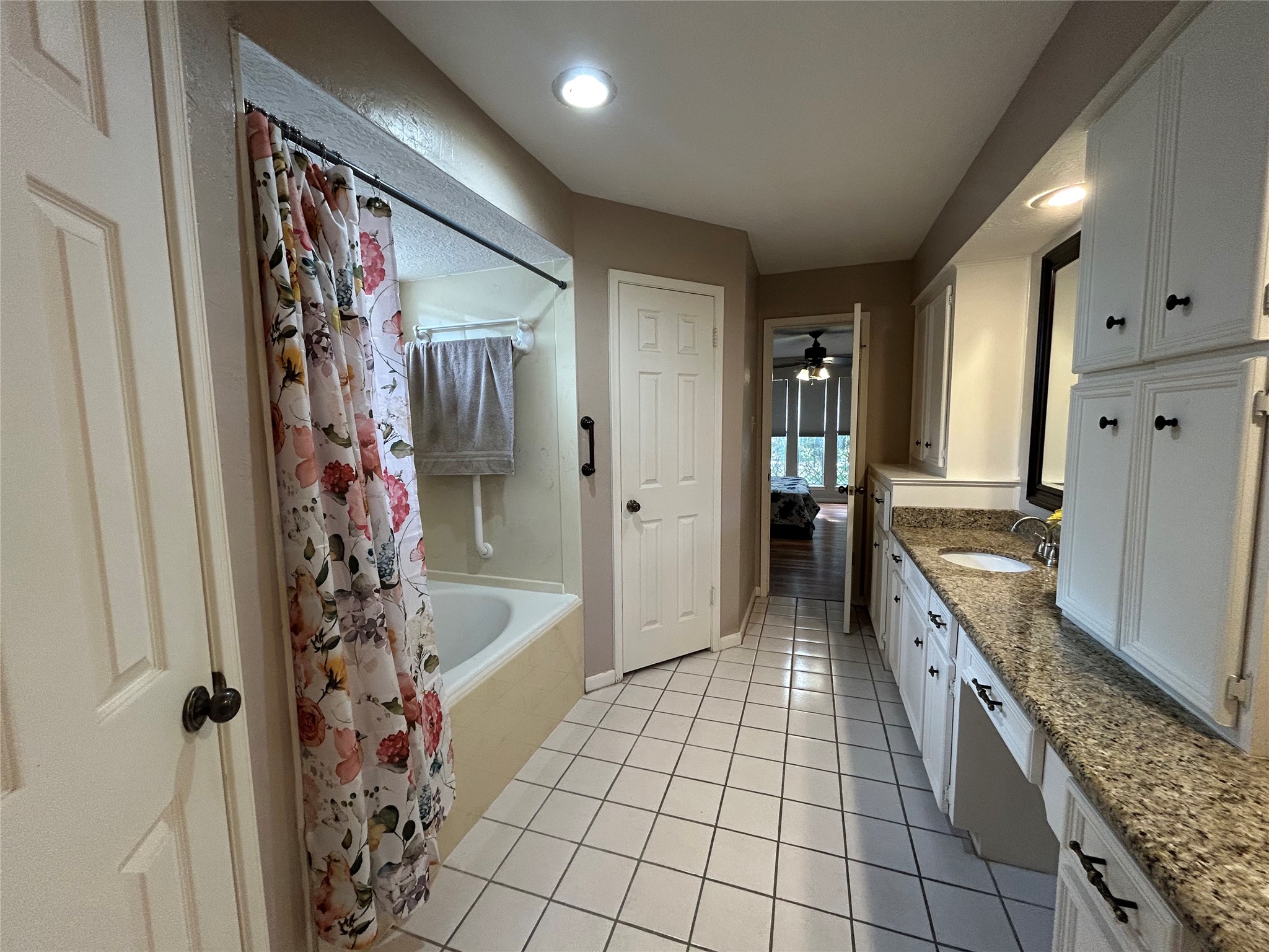 17718 Surreywest Lane Spring, TX 77379 - Photo 26 of 36