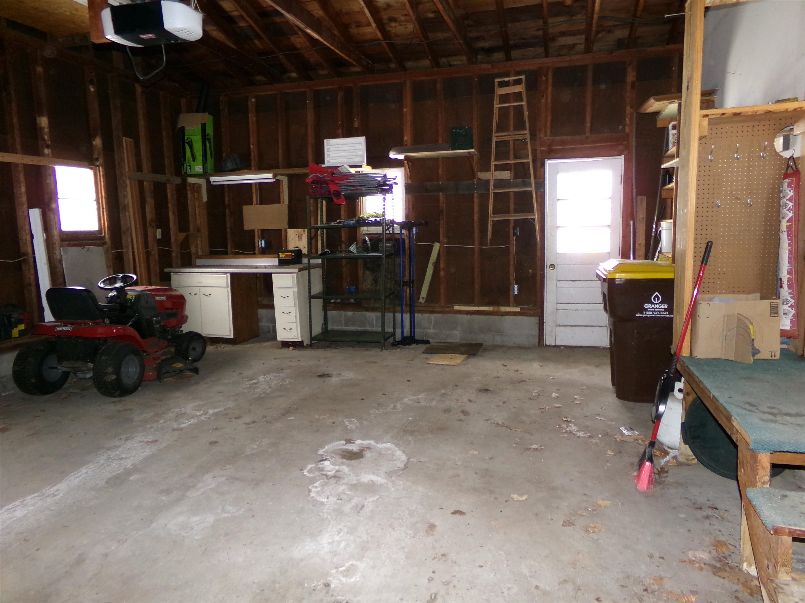 1006 Cheesman Road St. Louis, MI 48880 - Photo 44 of 50 1942183-9f0fbb7e-a7cb-41fd-9d88-b445abfe1bf5.JPG