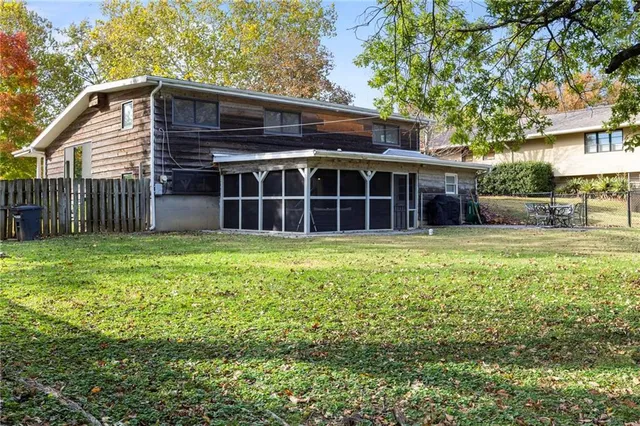 $325,000 | 1401 Woodland Terrace, Pittsburg, KS 66762