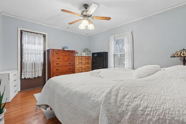 $210,000 | 508 Hennepin Street North, Winthrop, MN 55396