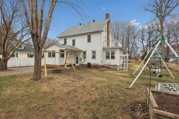 $210,000 | 508 Hennepin Street North, Winthrop, MN 55396