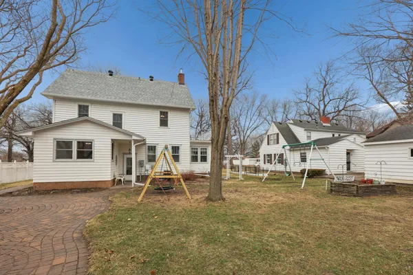 $210,000 | 508 Hennepin Street North, Winthrop, MN 55396