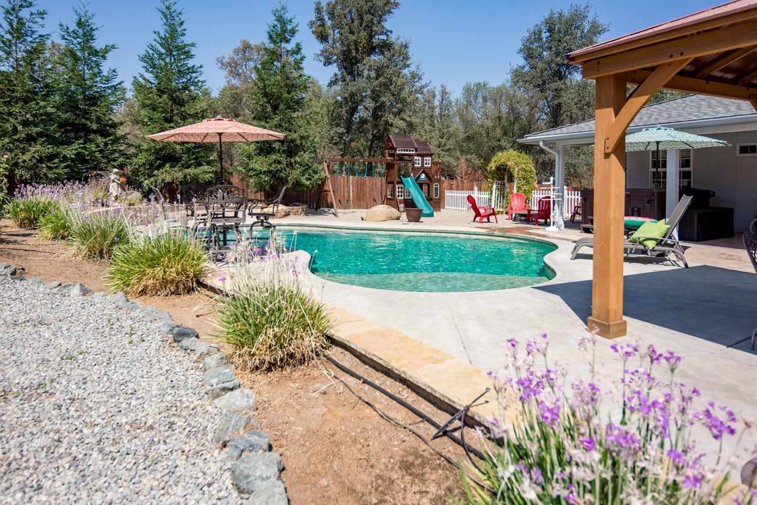 40678 Rancho Ramon Circle Coarsegold, CA 93614 - Photo 11 of 53 Gallery Image 11