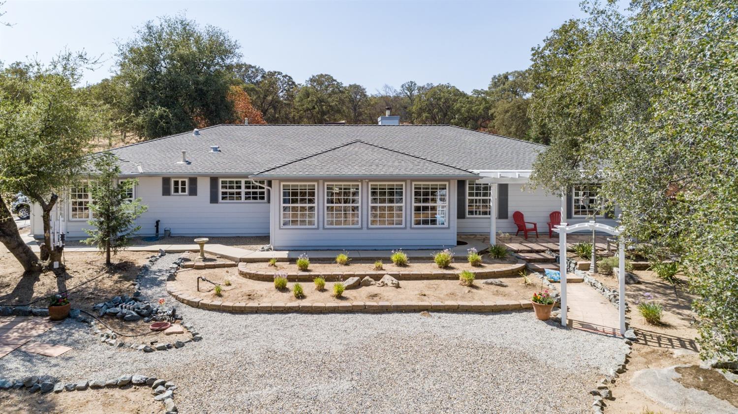 40678 Rancho Ramon Circle Coarsegold, CA 93614 - Photo 4 of 53 Gallery Image 4