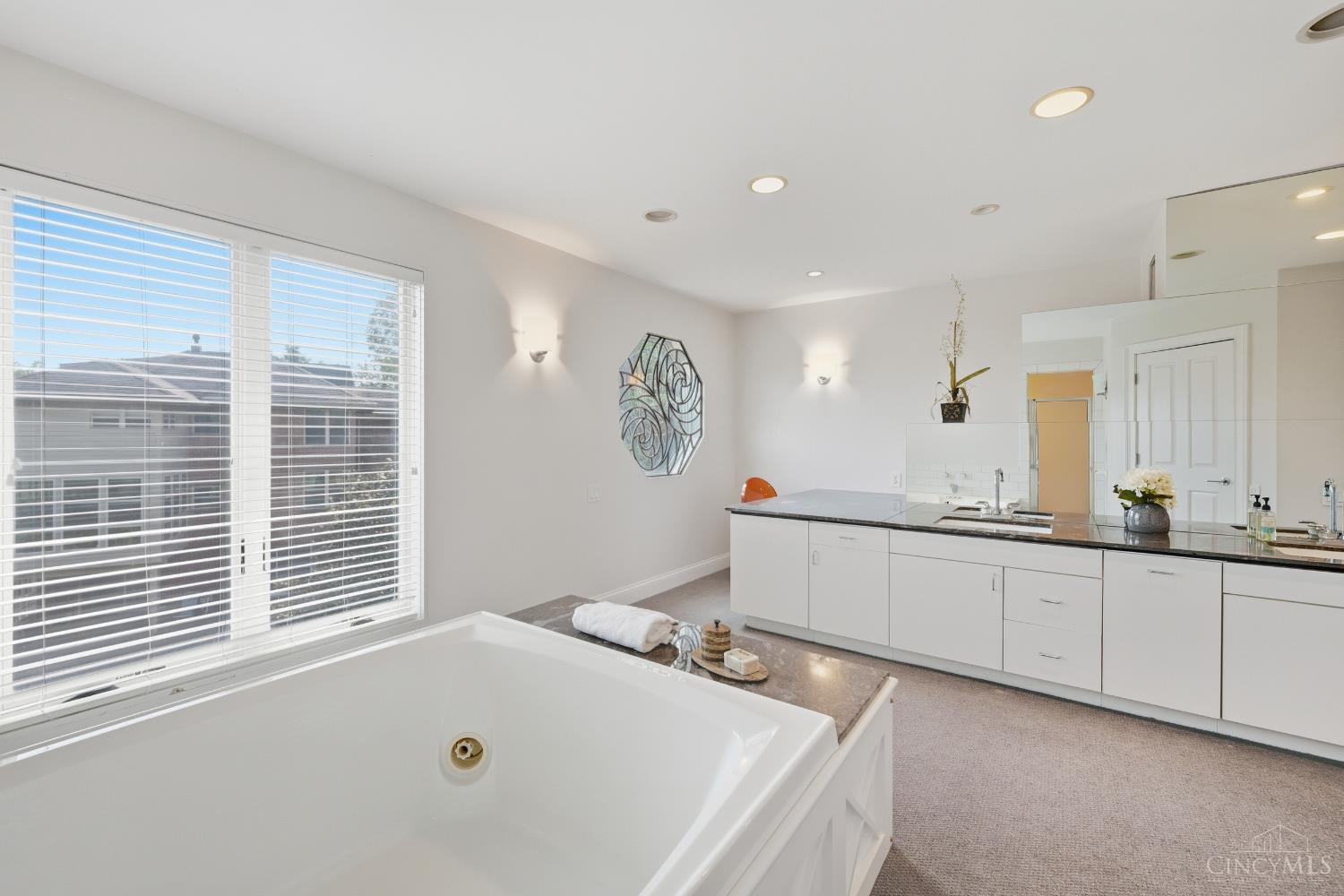 2942 Lower Grandin Road Cincinnati, OH 45208 - Photo 40 of 69 Gallery Image 40