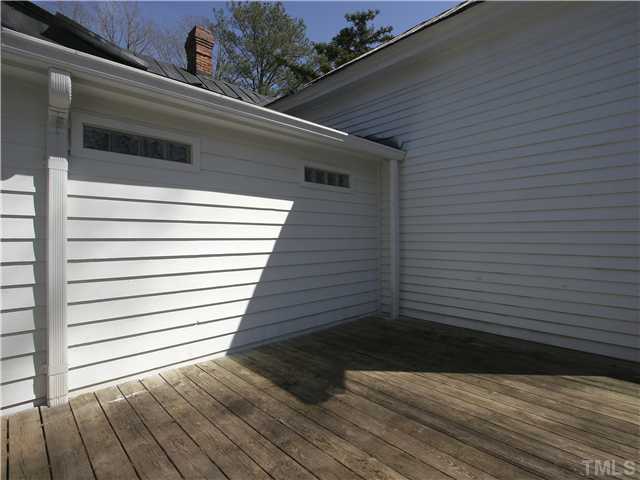 12700 School House Road Middlesex, NC 27557 - Photo 23 of 25 Dine al fresco or just kick back, relax and enjoy the sunshine on the spacious private deck.