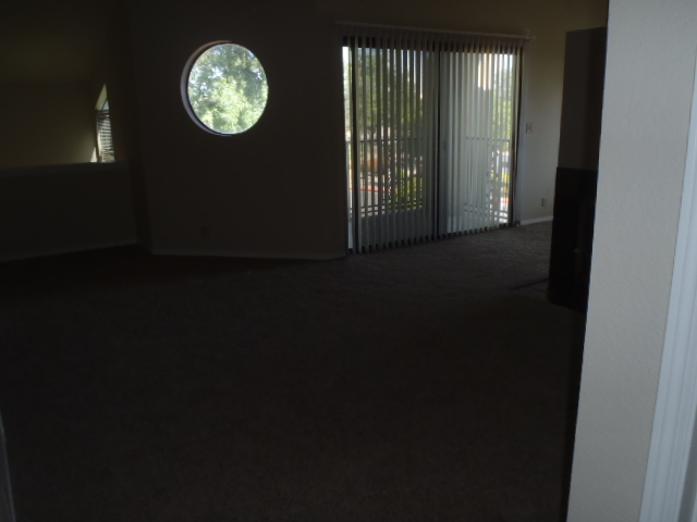 410 Ridgecrest Trail, Unit 228 Redding, CA 96003 - Photo 2 of 3 Living Area