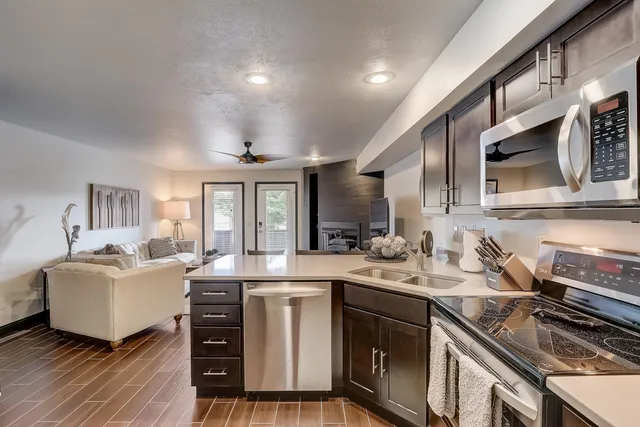 $214,900 | 530 East Hiawatha Drive, Unit 305, Wisconsin Dells, WI 53965