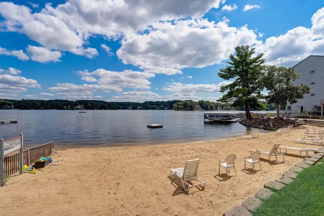 $214,900 | 530 East Hiawatha Drive, Unit 305, Wisconsin Dells, WI 53965